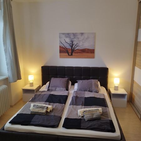 Amazing Flat In Old Town With Large Balcony Appartement Bratislava Buitenkant foto